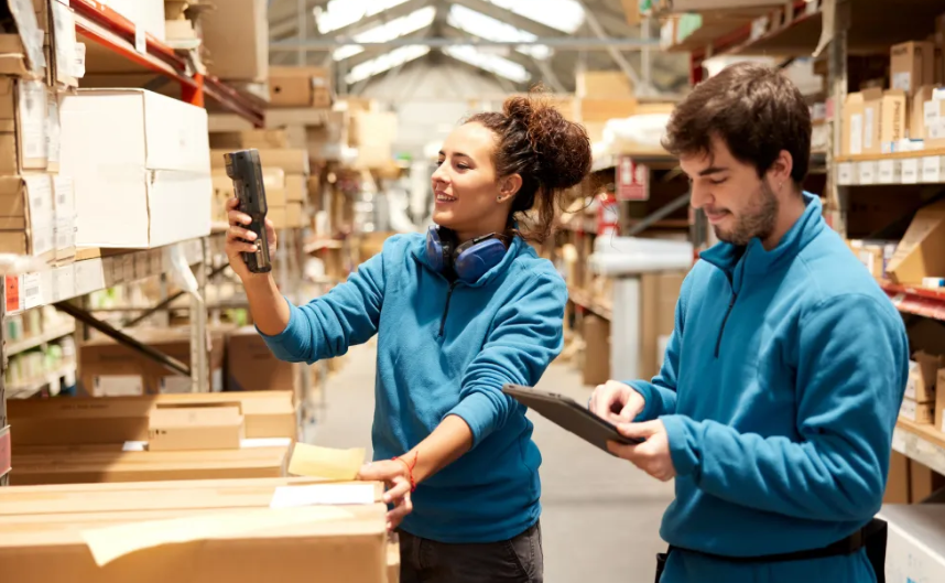 The Future of LTL Shipping in Canada: Balancing Cost, Speed & Reliability